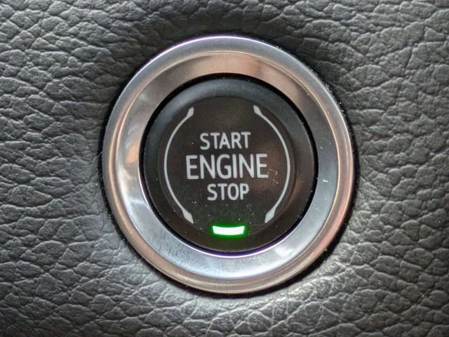 Used 2021 Onyx Black GMC Denali image 36