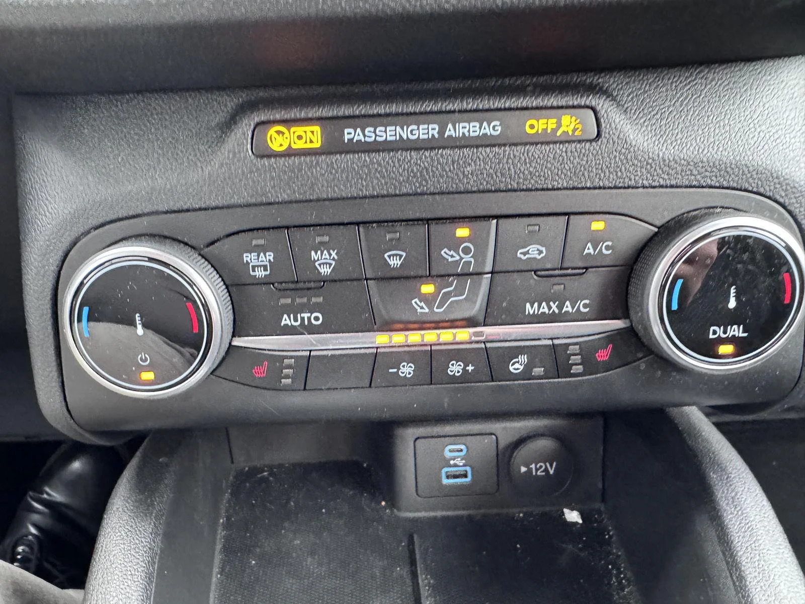 Used 2023 Cinnabar Red Ford Active image 16