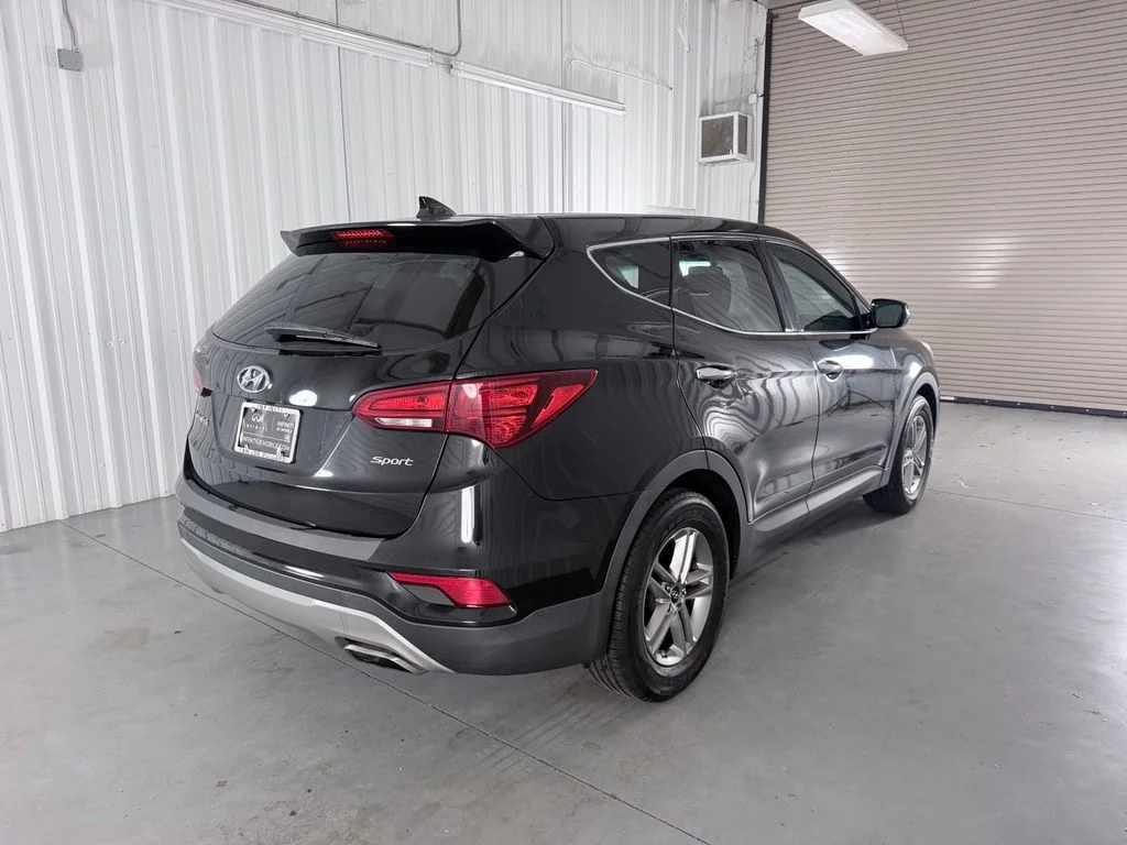 Used 2017 Black Hyundai 2.4 Base image 5