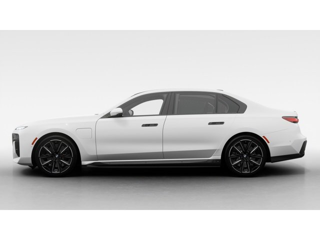 New 2026 Alpine White BMW 750e xDrive image 4
