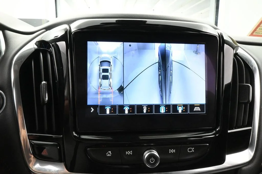 Used 2021 Mosaic Black Metallic Chevrolet RS image 30