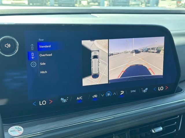 2025 Chevrolet Suburban LT - Photo 22