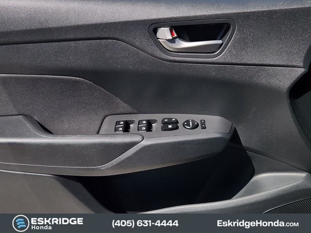Used 2019 Gray Hyundai SE image 22