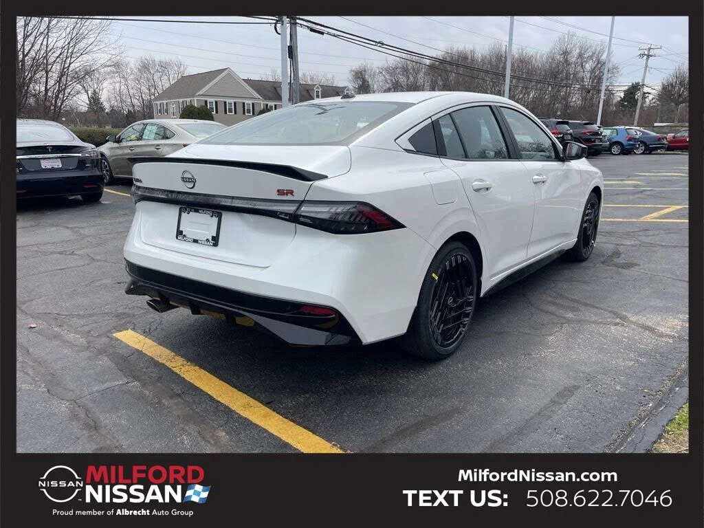 Used 2026 White Nissan SR image 5
