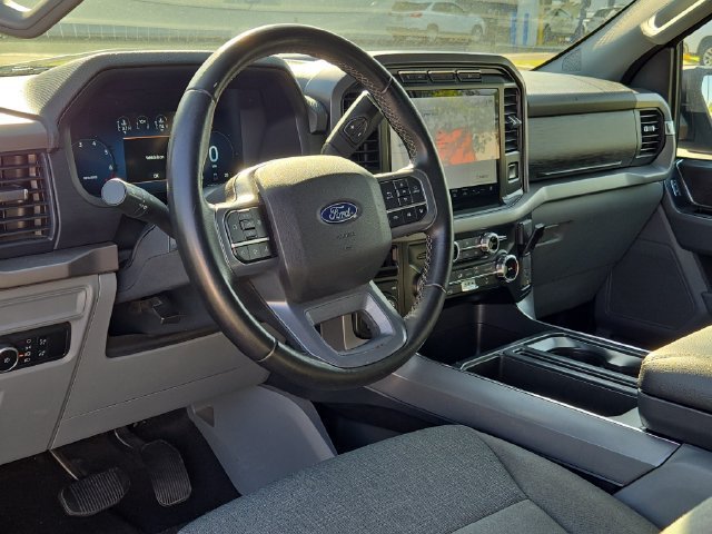 Used 2024 Blue Metallic Ford XLT image 17
