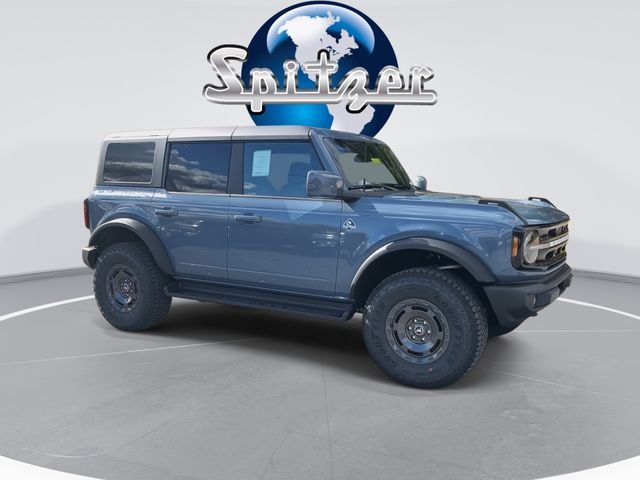 New 2025 Azure Gray Metallic Tri-Coat Ford Outer Banks® image 2