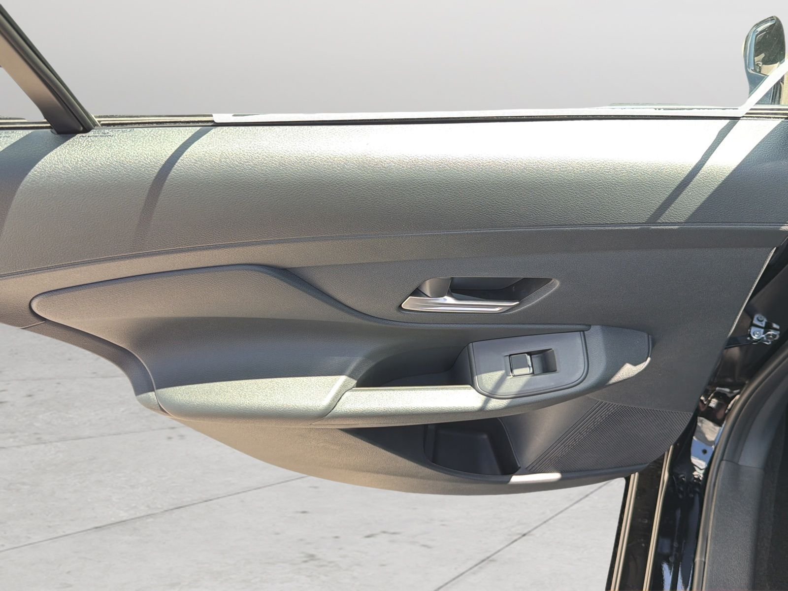 New 2027 Black Nissan SV image 31