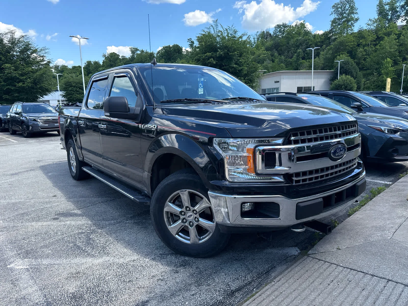 2020 Ford F-150 2020 Ford F-150 XLT Crew Cab Pickup