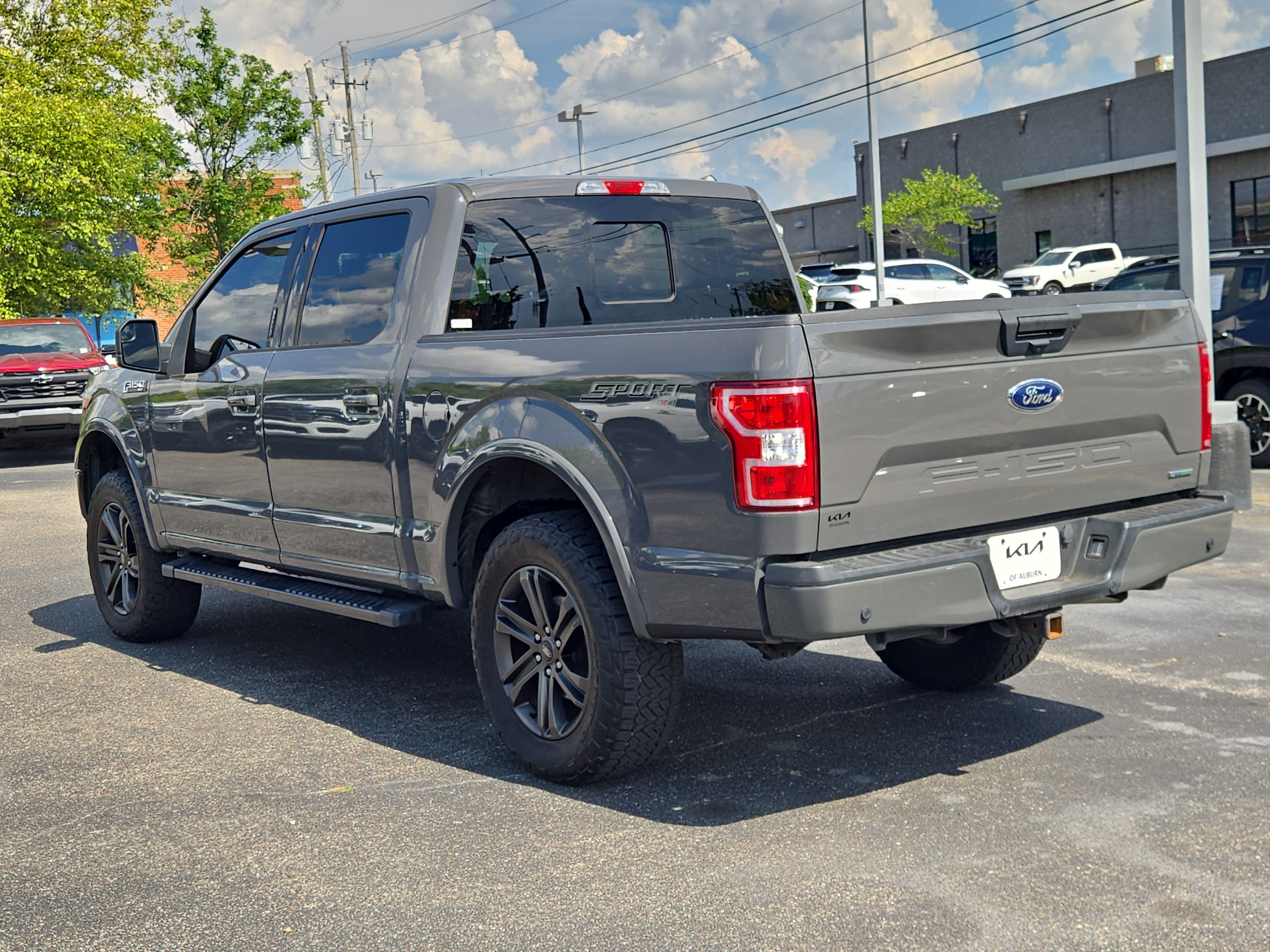Used 2020 Gray Ford LARIAT image 9