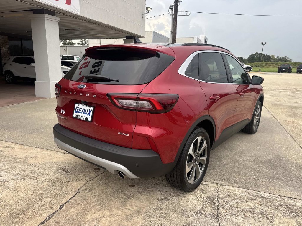 Used 2025 Red Ford Platinum image 9