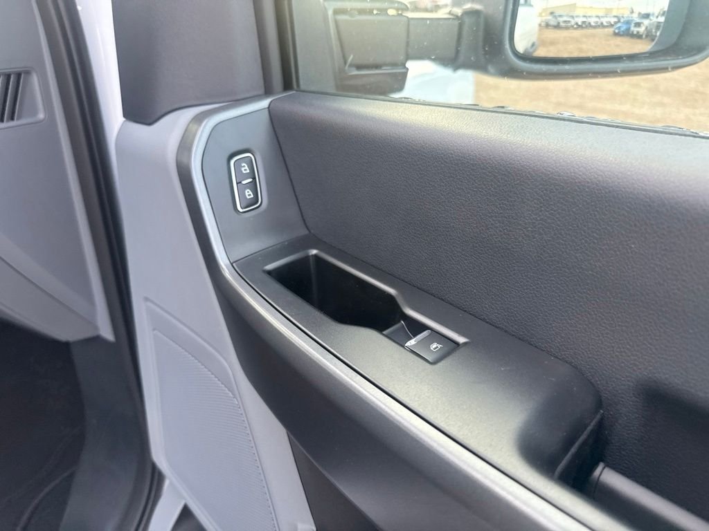 New 2026 Oxford White Ford XL image 33