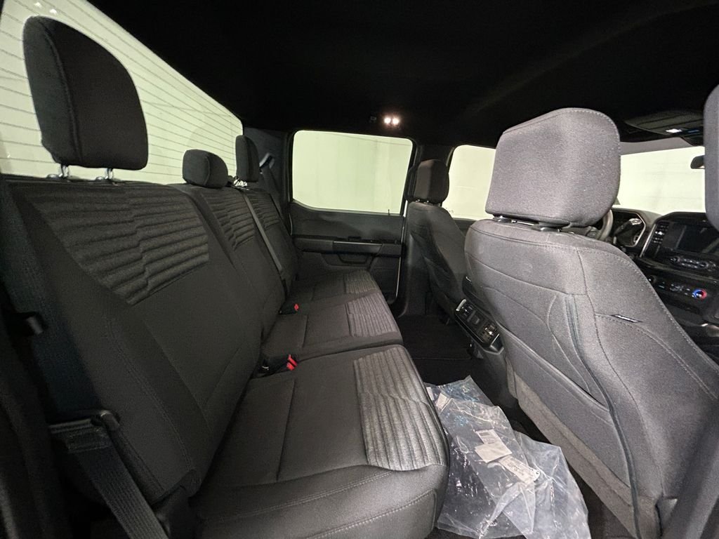 Used 2023 White Ford XL image 17