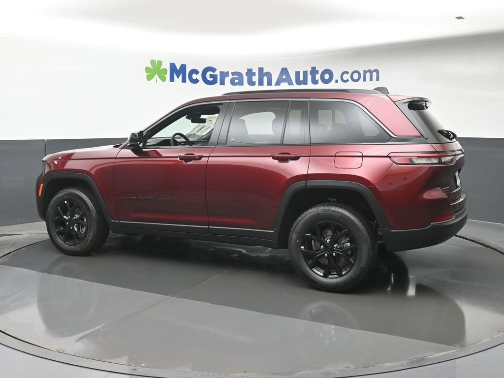 New 2026 Velvet Red Pearl-Coat Exterior Paint Jeep Laredo Altitude image 22
