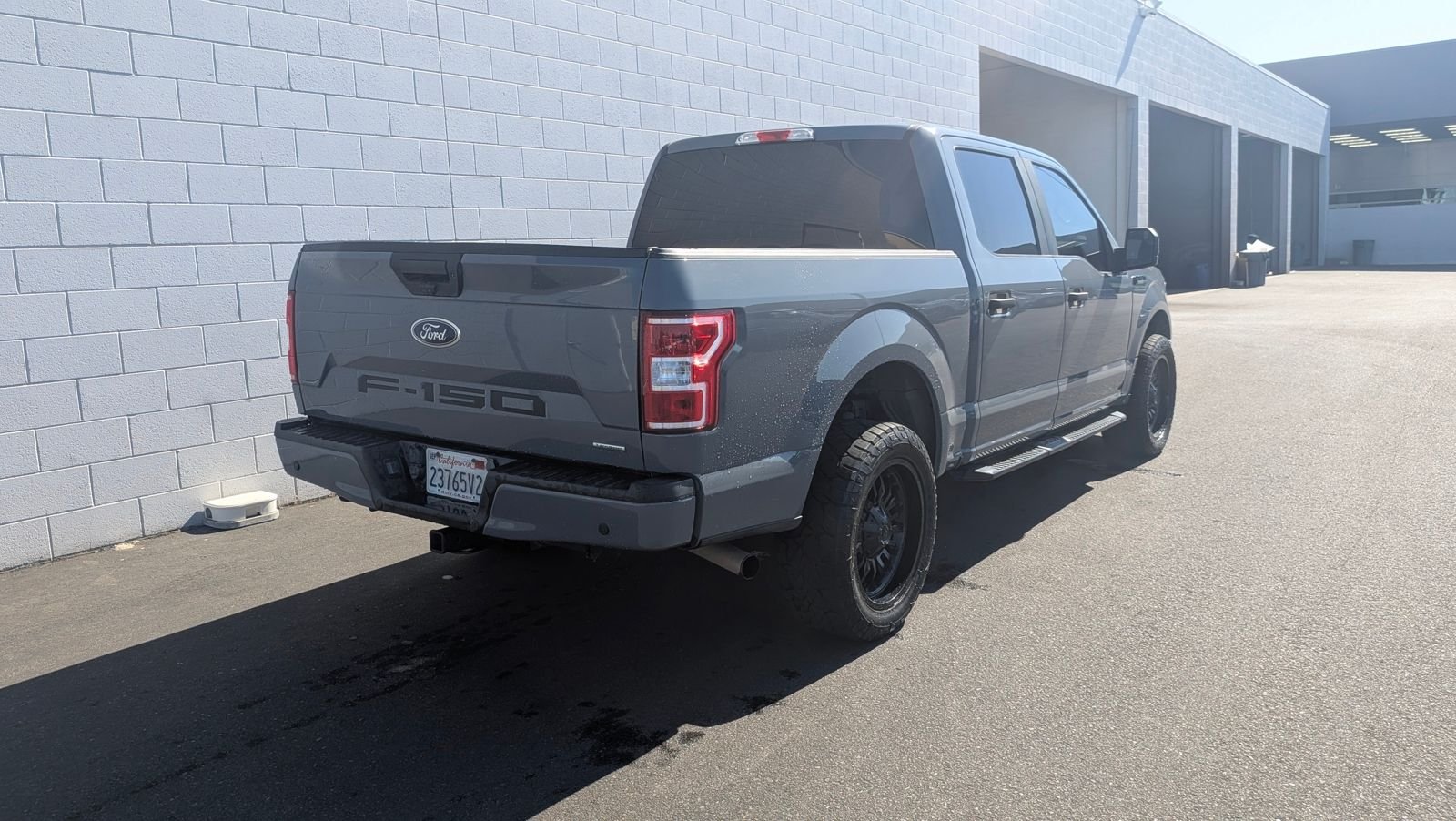 Used 2019 Black Ford XL image 4