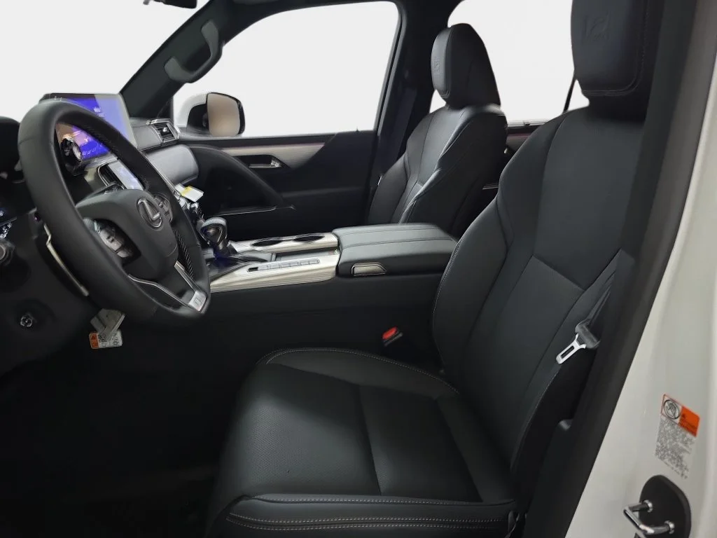 New 2026 Ultra White Lexus F SPORT HANDLING image 14