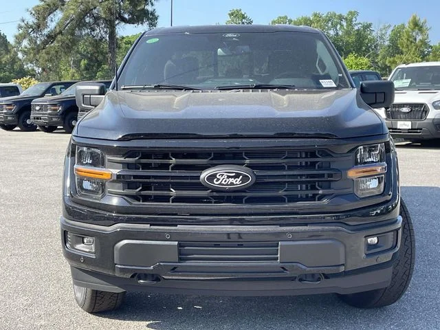 New 2026 Black Ford XLT image 6