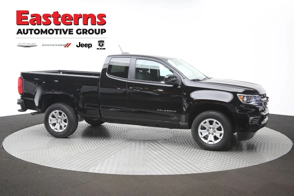 Used 2022 Black Chevrolet LT image 59