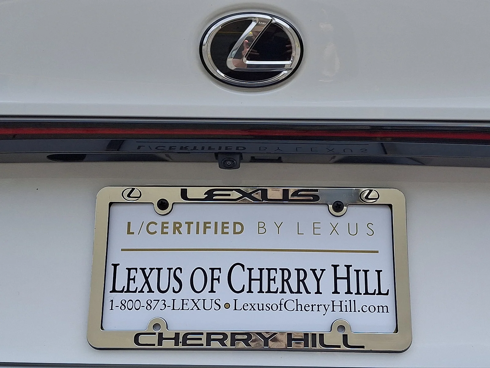 Certified Used 2023 ULTRA WHITE Lexus  image 29