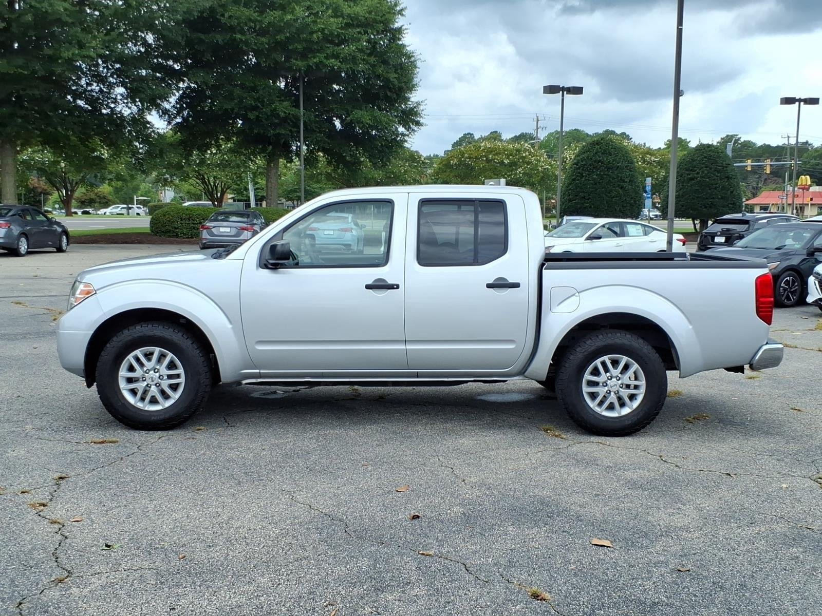 Used 2019 Glacier White Nissan SV image 2