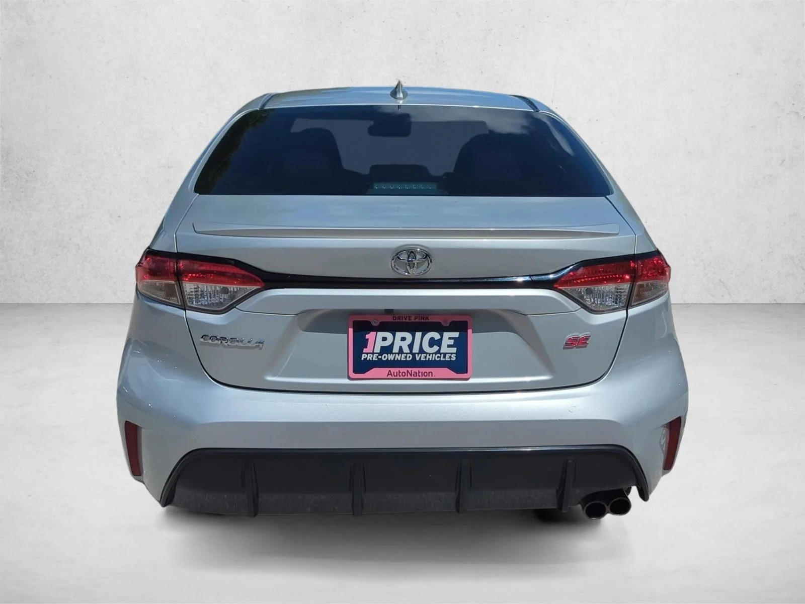 Used 2024 Classic Silver Metallic Toyota SE image 6