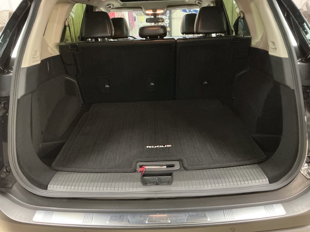 Used 2023 Black Nissan SV image 30