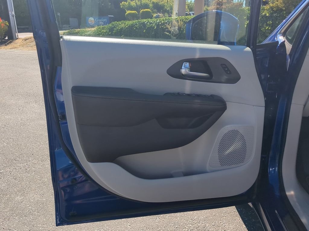 Used 2021 Blue Chrysler Touring L image 13