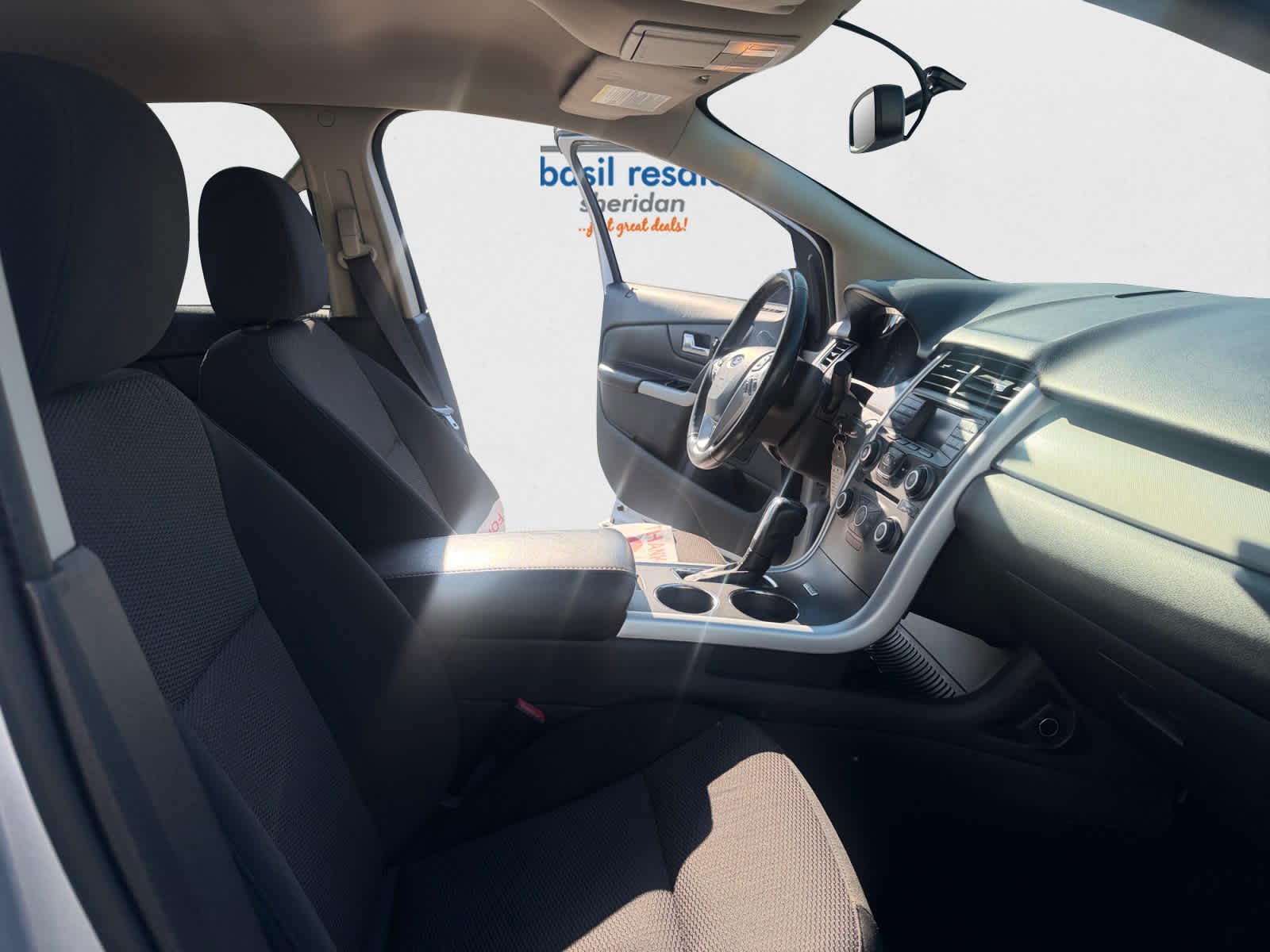 Used 2014 Ingot Silver Metallic Ford SEL image 19