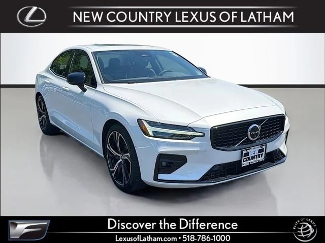 2023 Volvo S60 B5 Plus Dark Theme AWD's photo