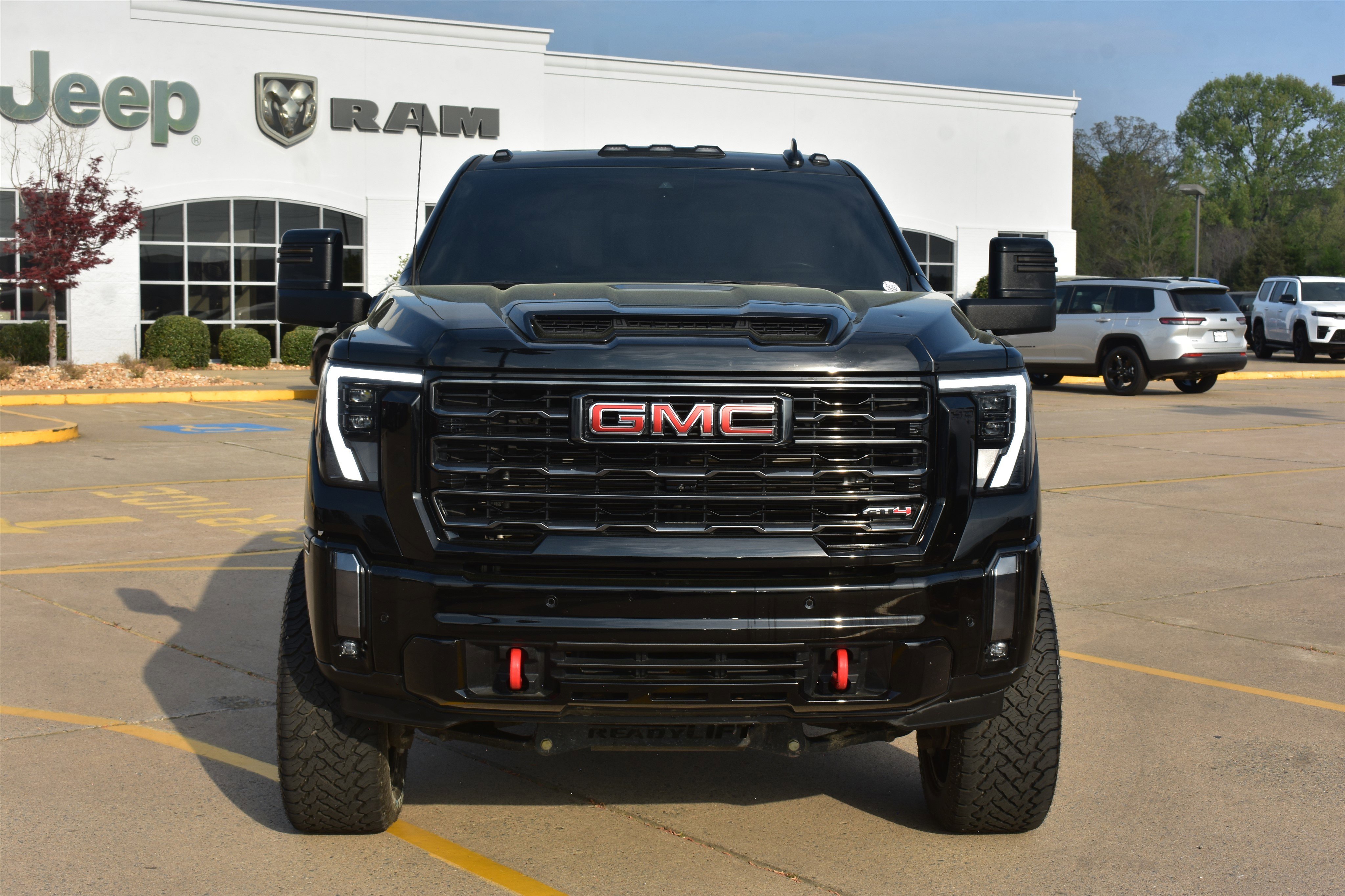 Used 2024 GMC Sierra 2500HD AT4 with VIN 1GT49PEY1RF113206 for sale in Little Rock