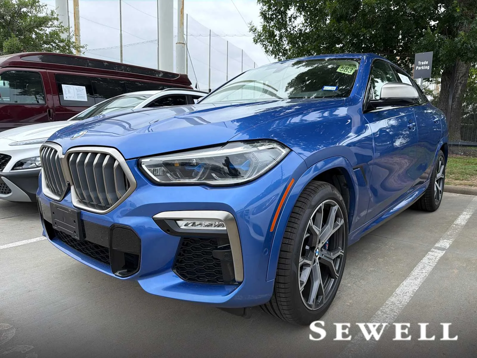 2020 BMW X6 M50i's photo