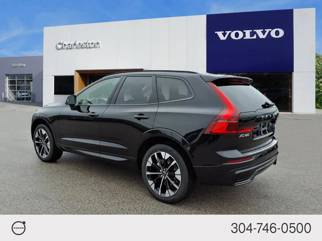 Used 2026 Onyx Black Metallic Volvo Plus image 5