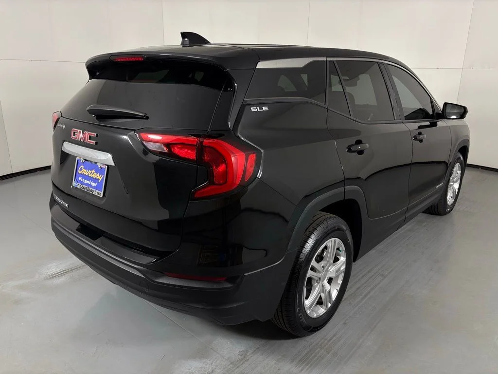 Used 2019 Black GMC SLE image 8