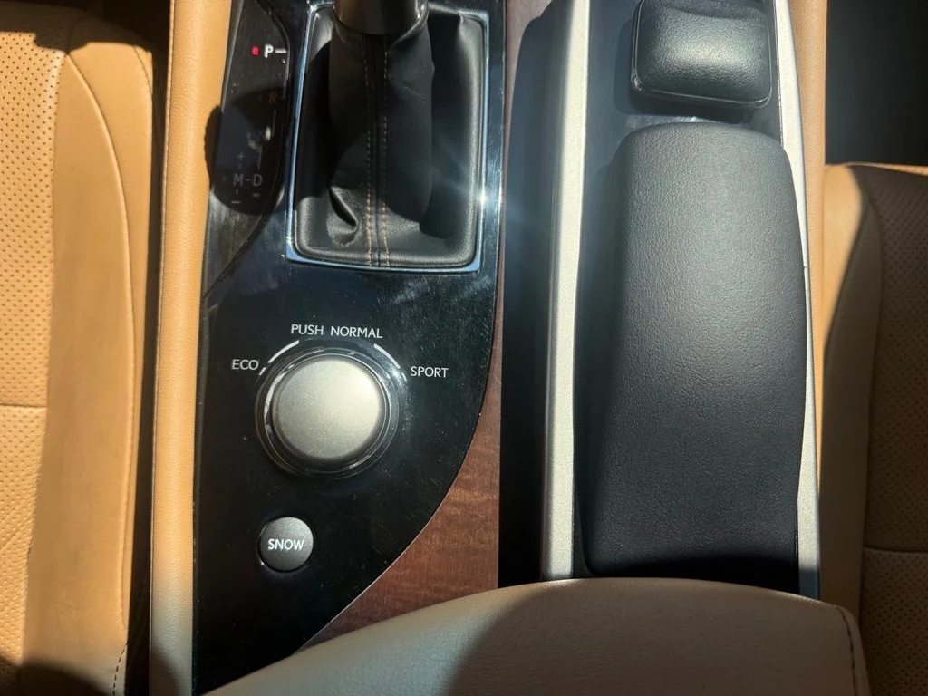 Used 2013 Cashmere Metallic Lexus 350 image 27