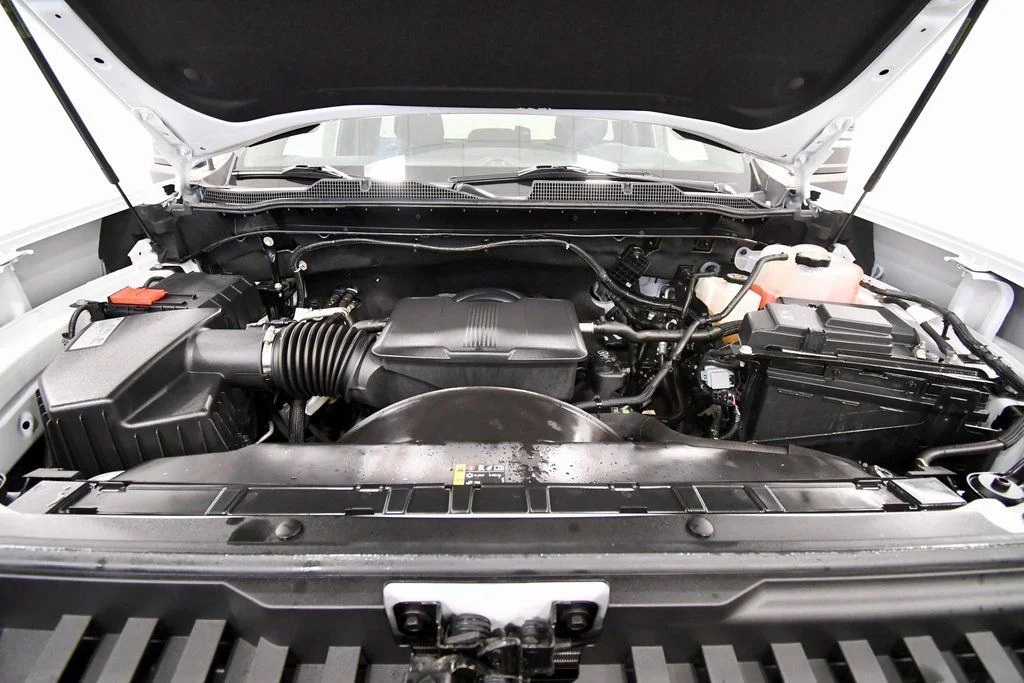 Used 2022 White Chevrolet Work Truck image 10