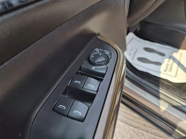 Used 2019 Gray GMC SLE-2 image 15