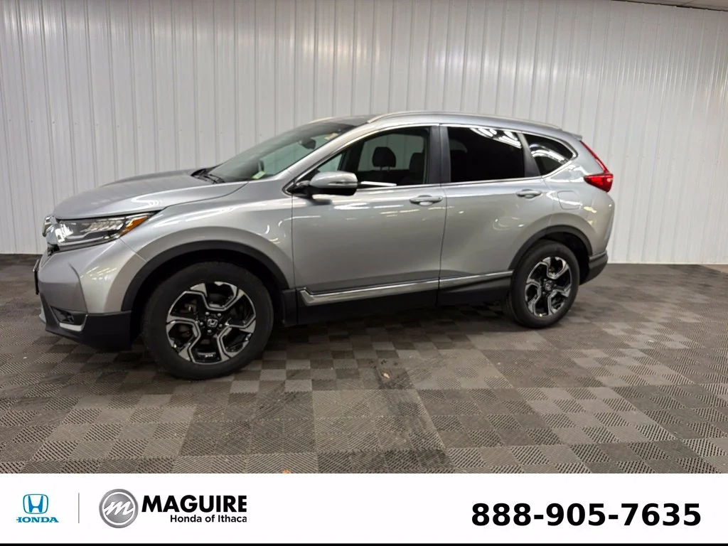 Used 2019 Lunar Silver Metallic Honda Touring image 4