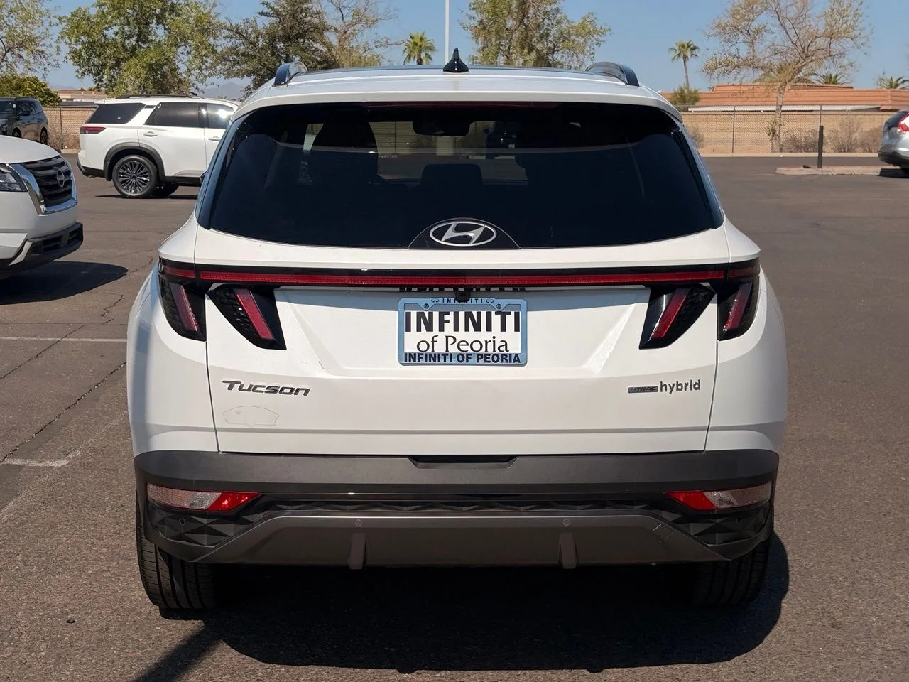 Used 2022 Quartz White Hyundai Limited image 4
