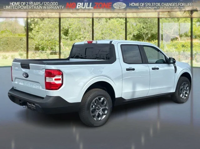 New 2026 Space White Metallic Ford XLT image 28