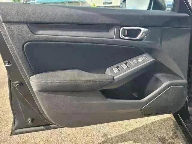 Used 2024  Honda LX image 18
