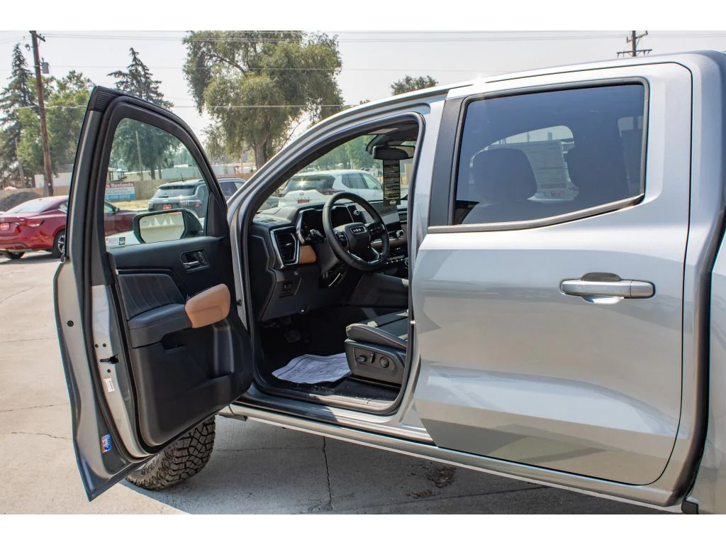2026 GMC Canyon AT4 - Photo 27