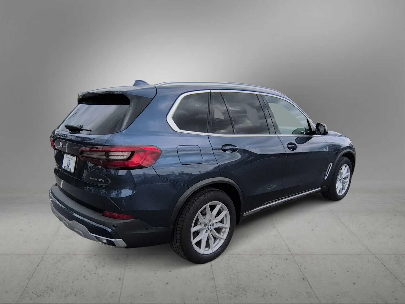 Used 2019 Phytonic Blue Metallic BMW xDrive40i image 8