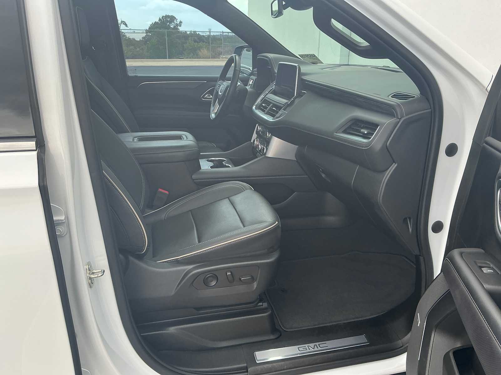 Used 2023 Summit White GMC SLT image 11