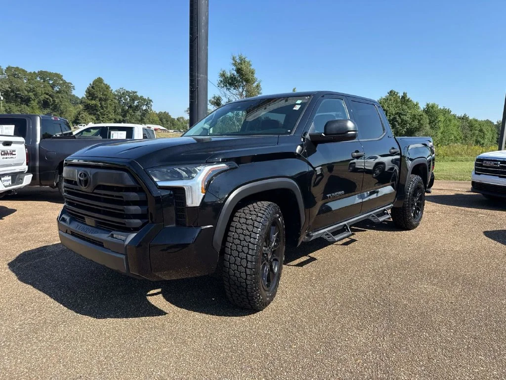 Used 2023 Black Toyota SR5 image 3