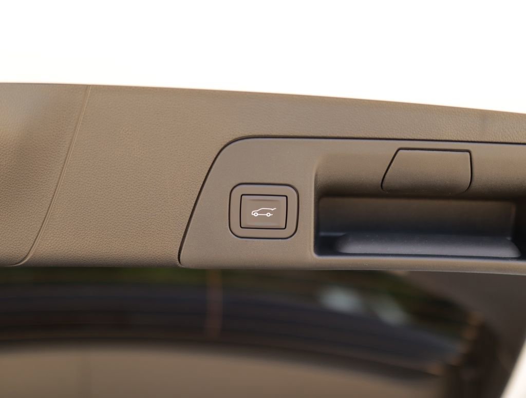 New 2026 Summit White Buick Sport Touring image 34