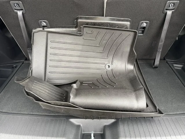 Certified Used 2025 Silver Honda Elite image 81