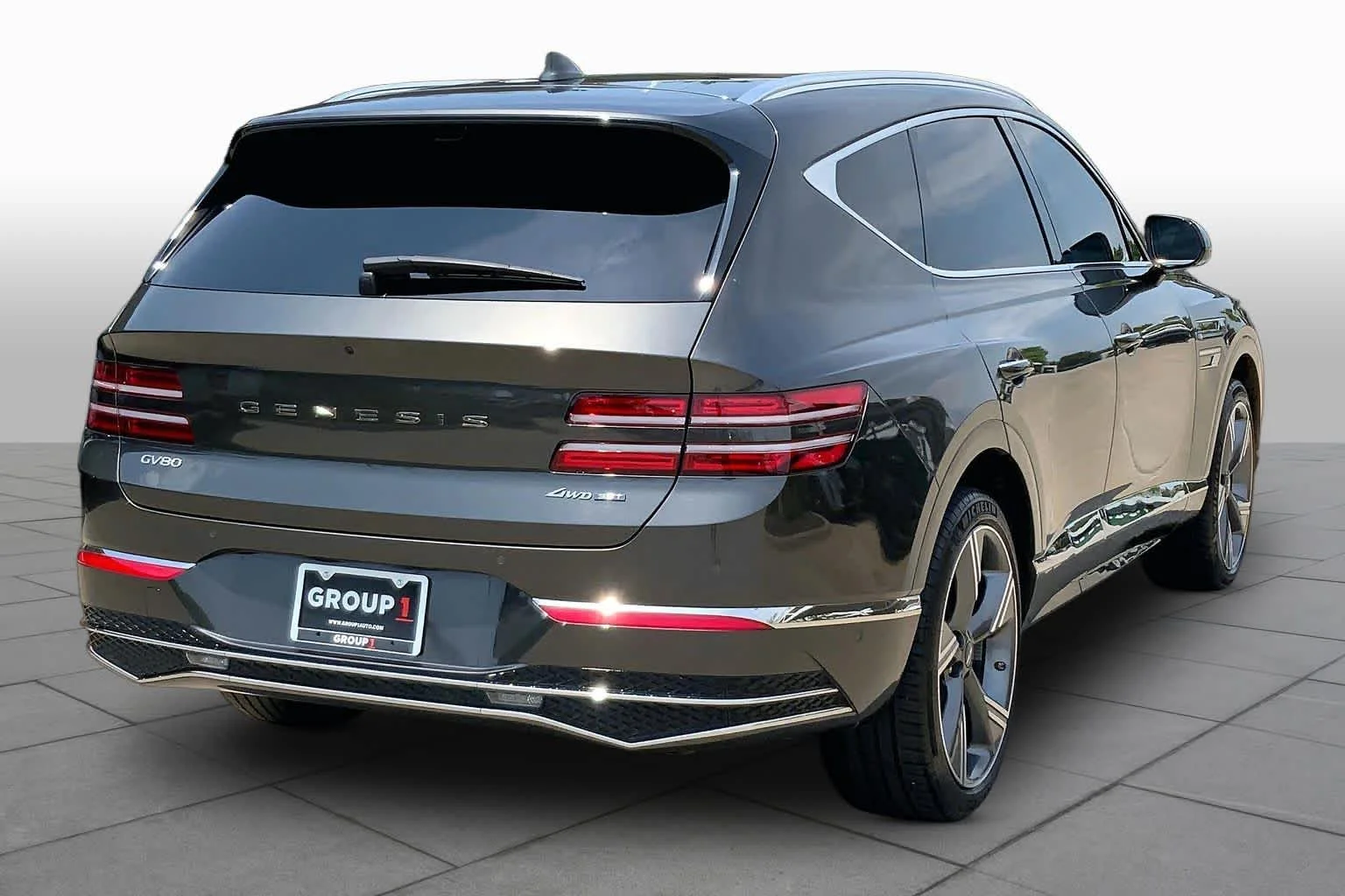 Used 2025 Makalu Gray Genesis 3.5T Prestige image 12