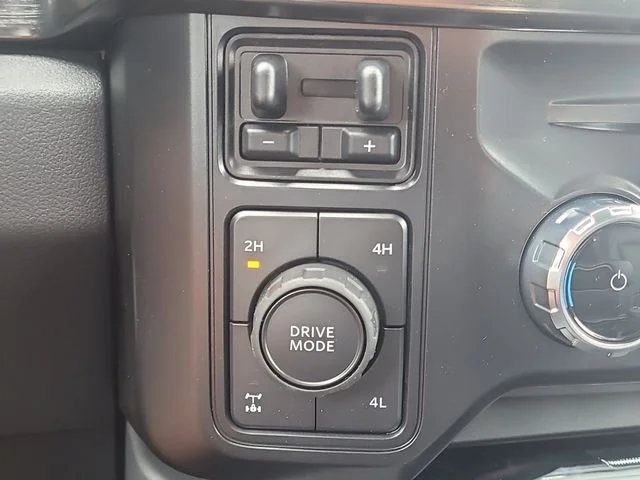 New 2026 Black Metallic Ford Lariat image 28