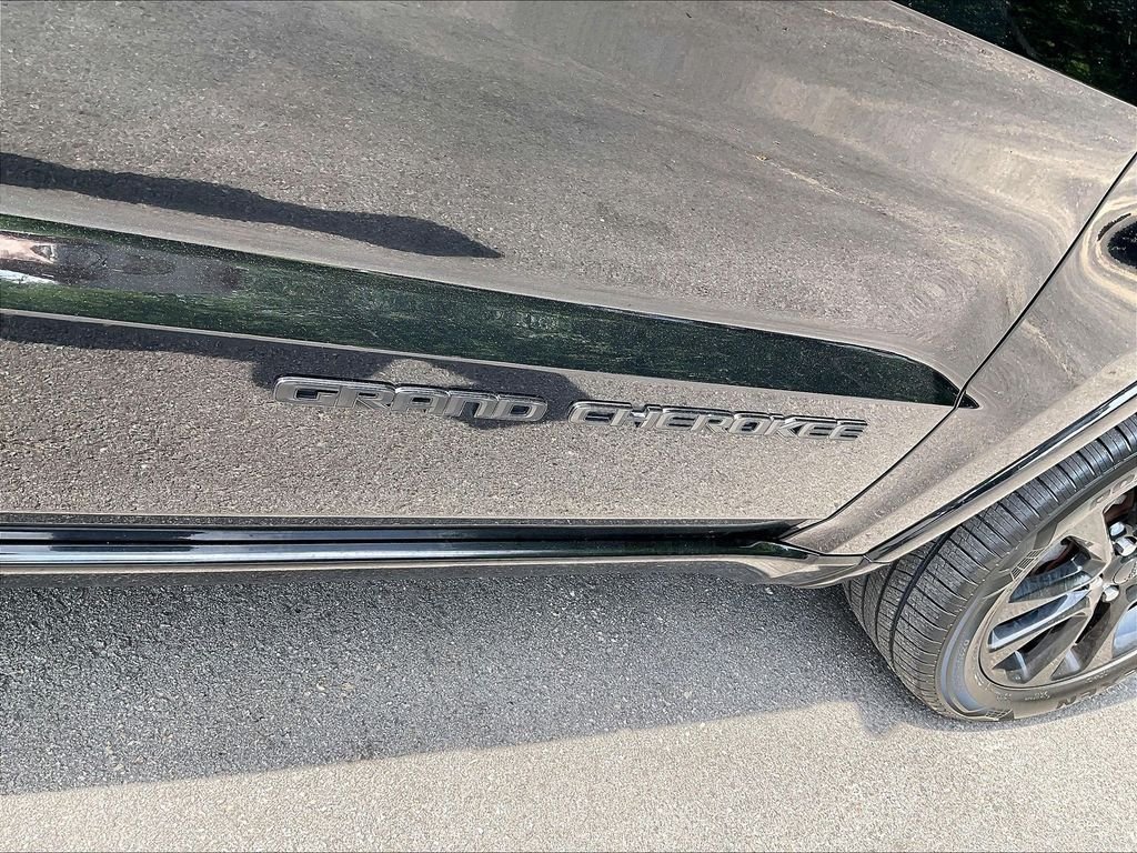 Used 2019 Black Jeep Altitude image 29