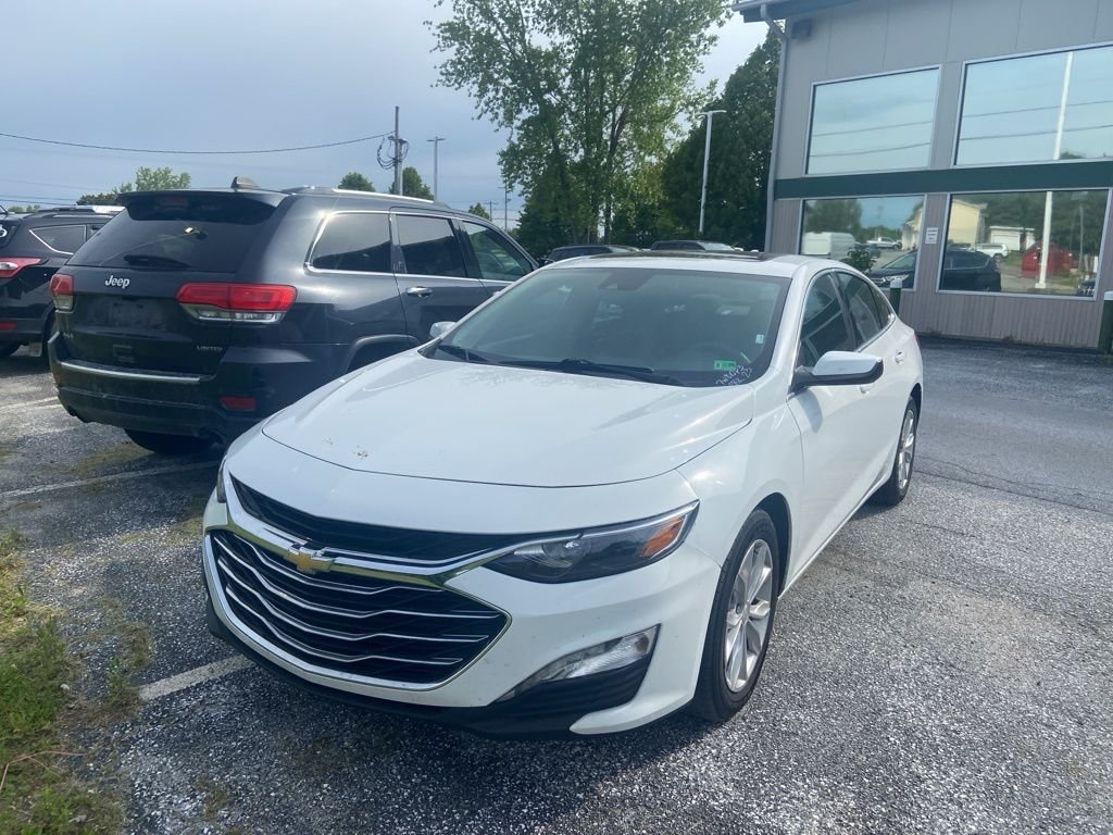 Used 2023 Summit White Chevrolet LT image 3