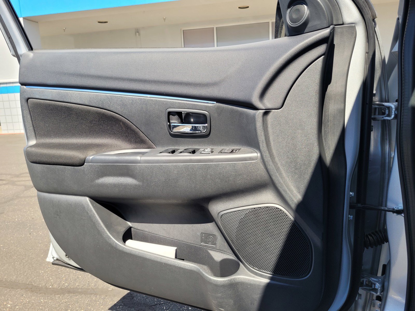 Used 2026 Silver Mitsubishi S image 26